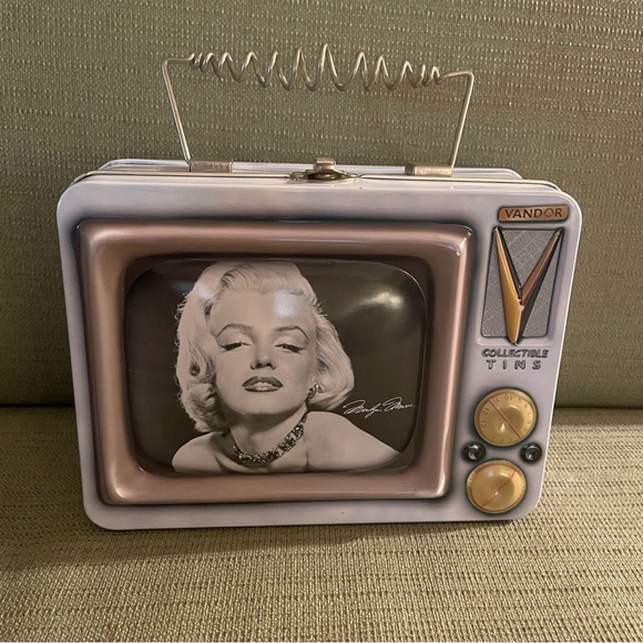 Vandor Collectibles Other - Rare Vintage Marilyn Monroe Decorative Tin